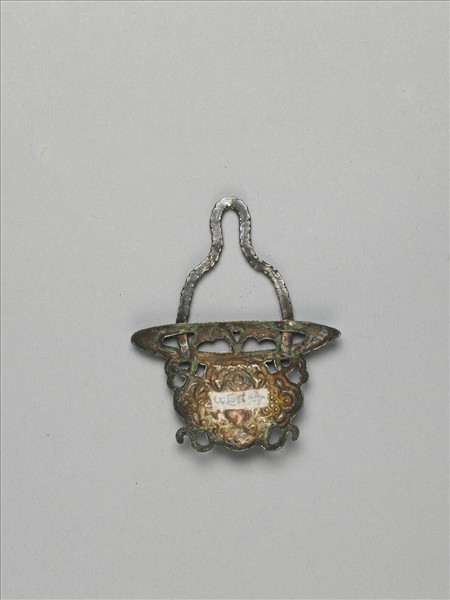 燒藍福壽花籃形銀飾件