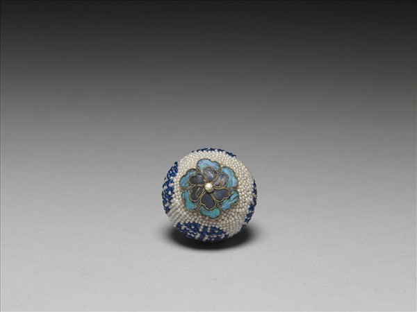 緝藍白米珠萬壽鈕子