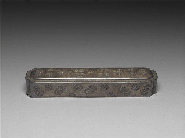 花果紋長方銀盒