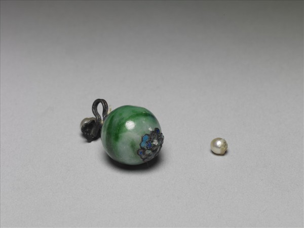 翠玉珍珠鈕子
