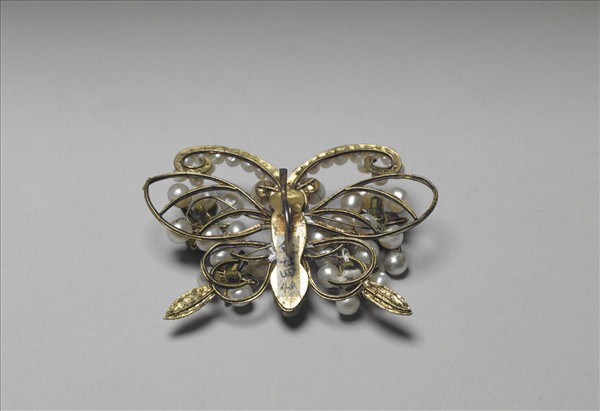 銀鍍金嵌珠寶點翠蝴蝶式帽正