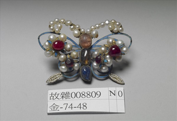 銀鍍金嵌珠寶點翠蝴蝶式帽正