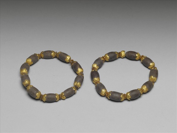 鍍金托蓮子形手鐲 （一對）