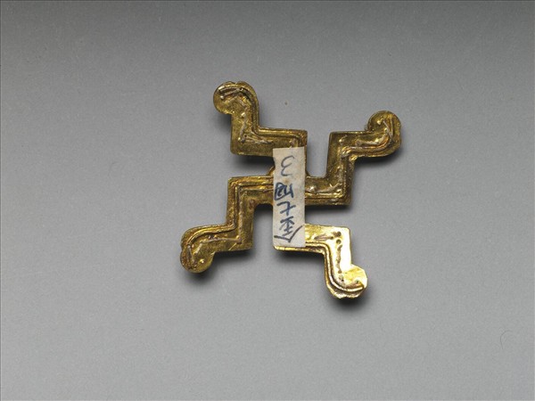 銀鍍金嵌珠寶卍式帽正