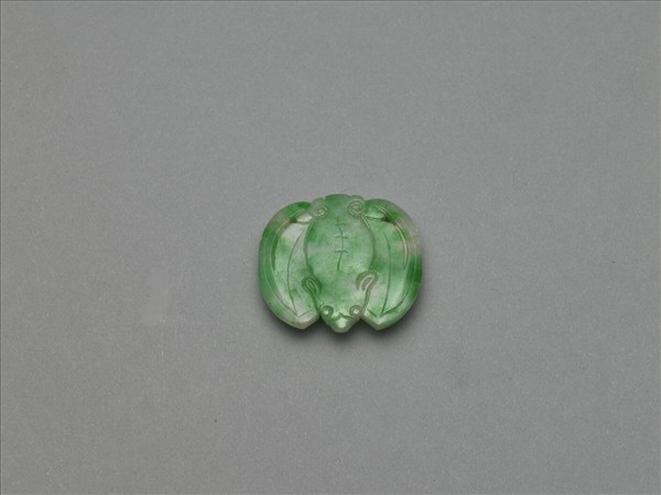 翠玉蝙蝠鈕扣