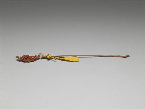 鍍金珊瑚珠囍字首簪