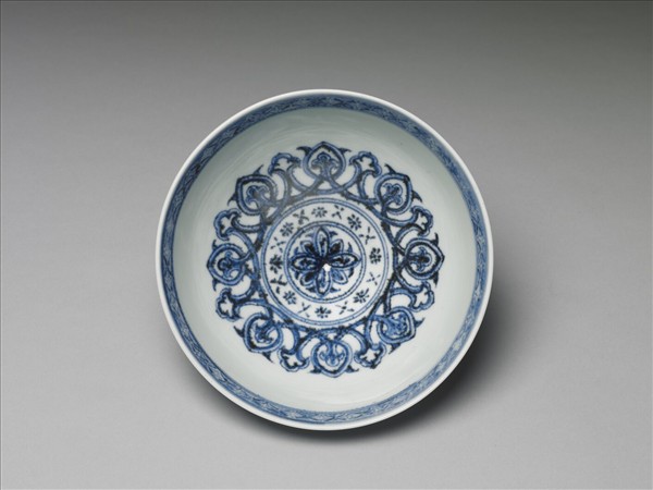青花幾何花卉紋蓮子碗