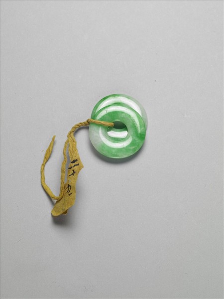 翠玉耳環（一對）