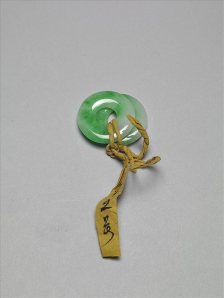 翠玉耳環（一對）