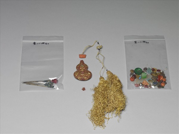 珊瑚翠珠寶石雜件