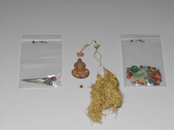 珊瑚翠珠寶石雜件