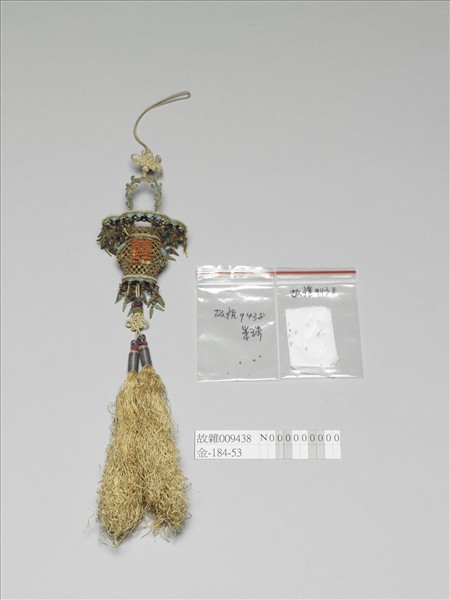 鍍金纍絲嵌寶雙囍花籃香囊