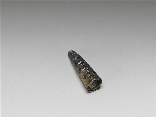 銀鎏金鏤空錢紋指甲套