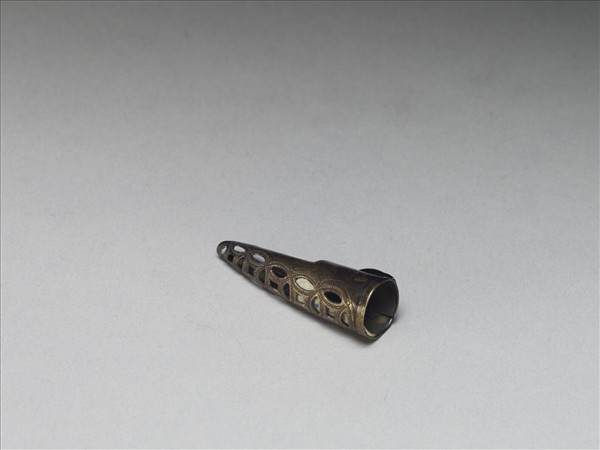 銀鎏金鏤空錢紋指甲套