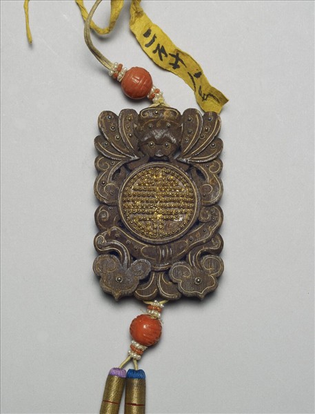 茄楠木雕福壽紋香佩