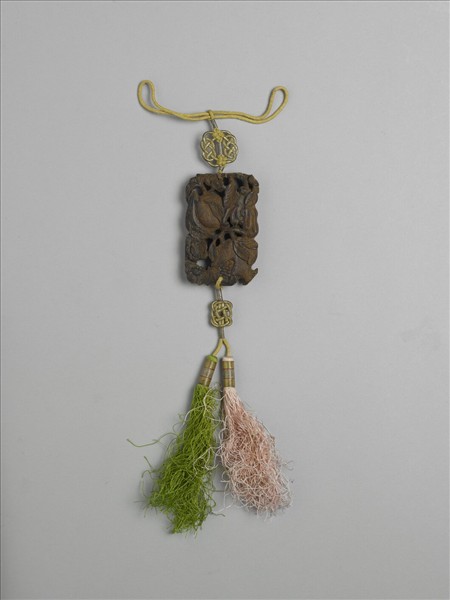 茄楠木雕三多香佩