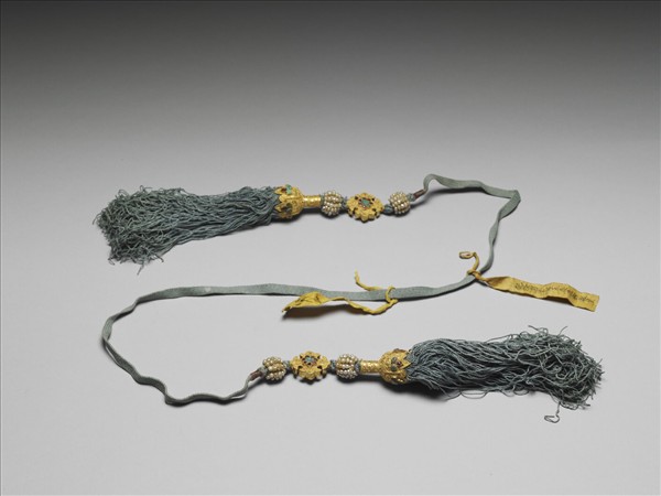 穿金緝珠石綠線穗（一副）