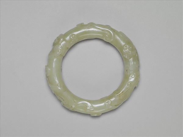 玉夔龍紋鐲