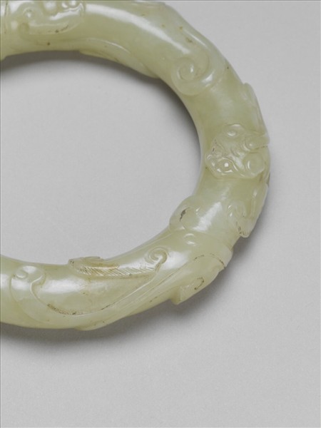 玉夔龍紋鐲