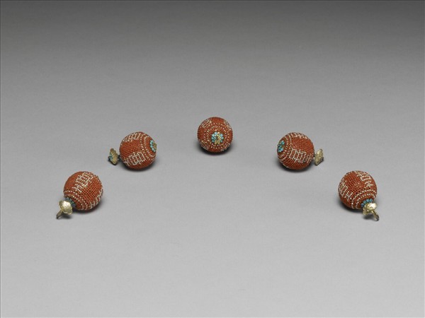 囍字緝米珠鈕子