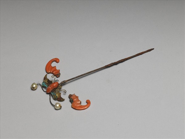 珊瑚嵌珠蝙蝠簪