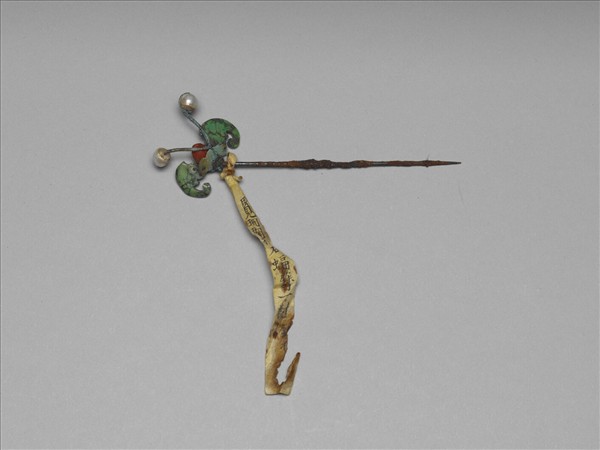 珊瑚松石蝠首鐵腳簪