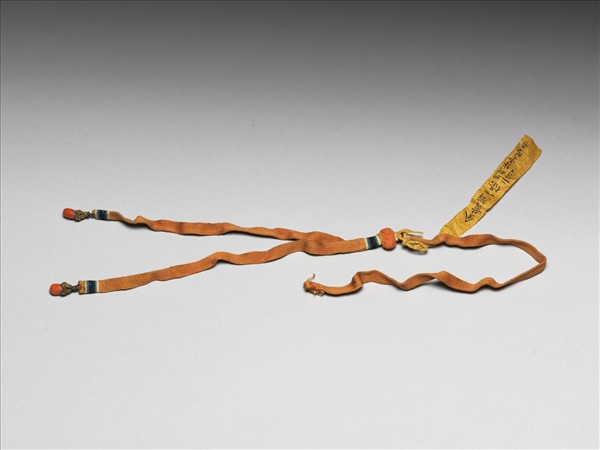 串珊瑚珠石金黃絲辮