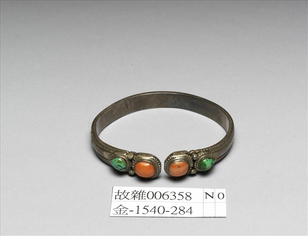 銀嵌珊瑚松石手鐲