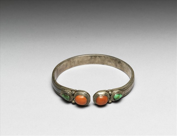 銀嵌珊瑚松石手鐲