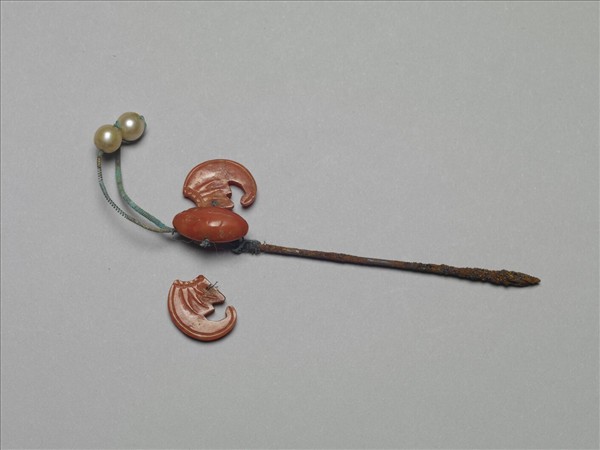 珊瑚嵌珠蝙蝠簪