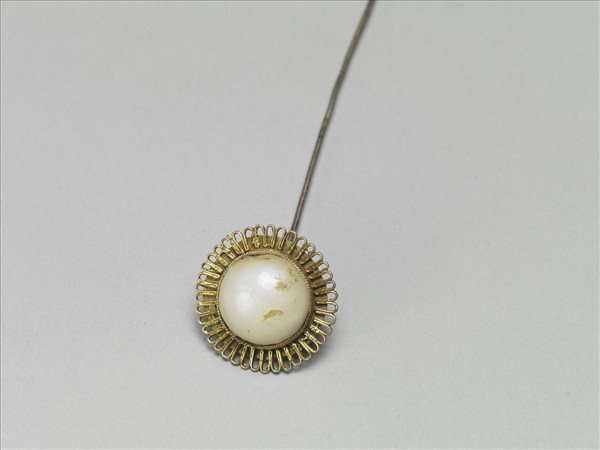 銀鍍金鑲假珠花形簪