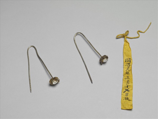 銀鍍金嵌珠花首針