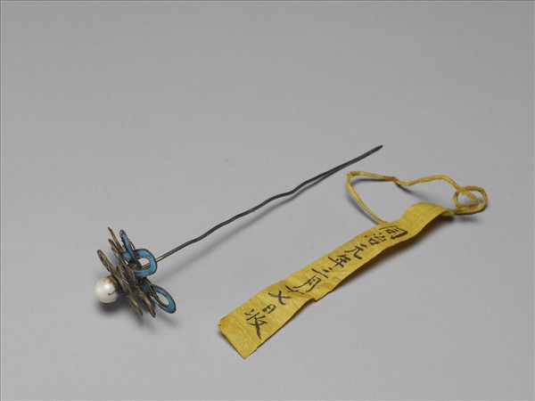 銀鍍金嵌珠點翠盤長式八結簪