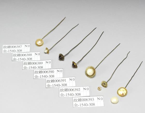 銀鍍金鑲假珠花形簪