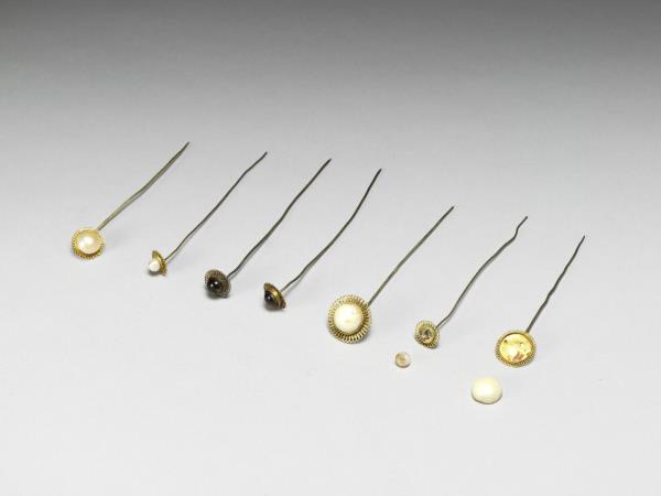 銀鍍金鑲假珠花形簪