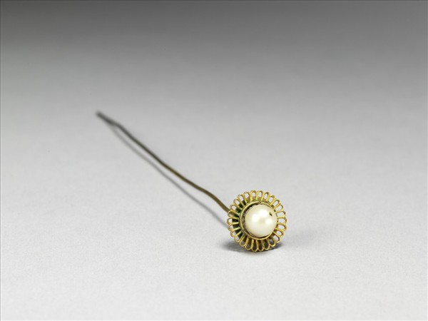 銀鍍金鑲假珠花形簪