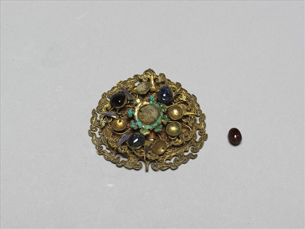 鍍金嵌寶石結子