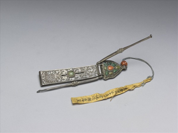 銀嵌珊瑚松石三事兒