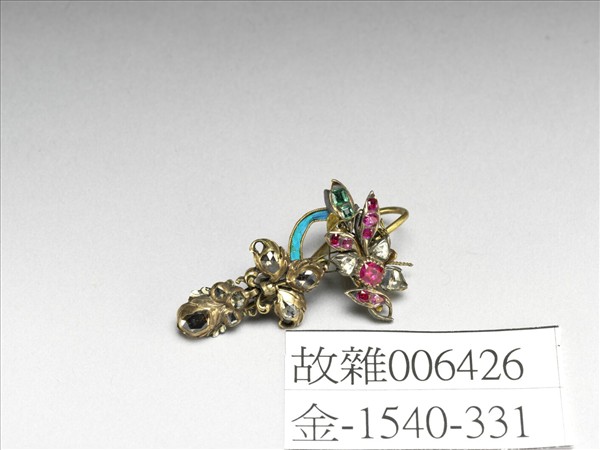 鑲玻璃花卉耳墜