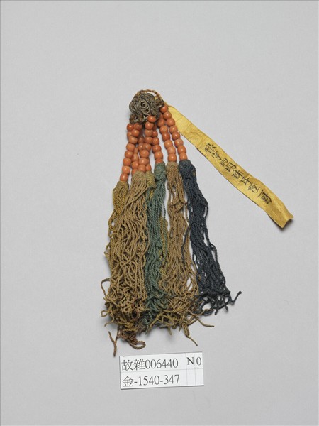 銀飾穿珊瑚珠串耳墜