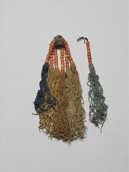 銀飾穿珊瑚珠串耳墜