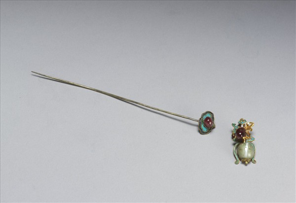 銀鍍金嵌寶石雲簪