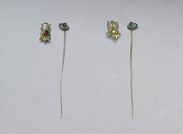 銀鍍金嵌寶石雲簪