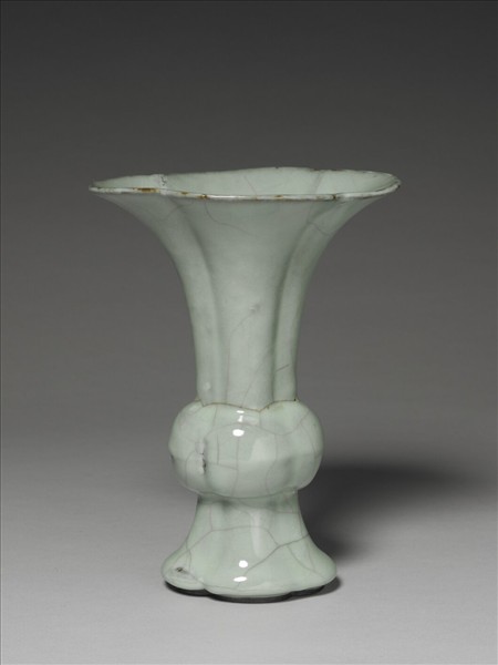 青瓷海棠式觚