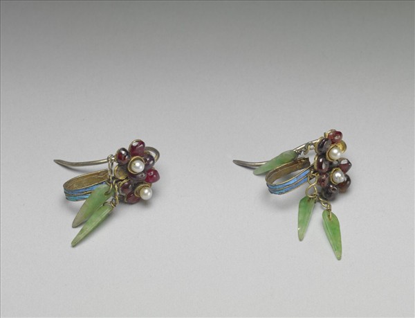 銀鍍金嵌珠寶花卉耳飾