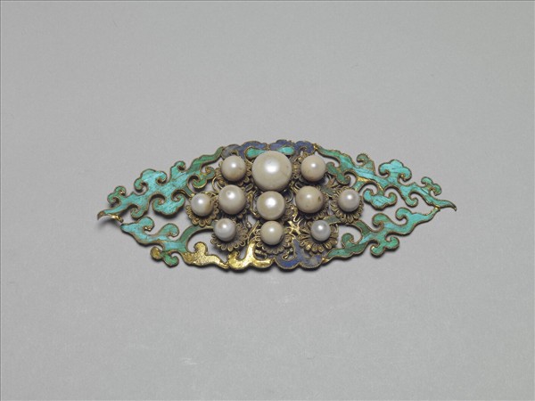 銀鍍金嵌珠菊花結子