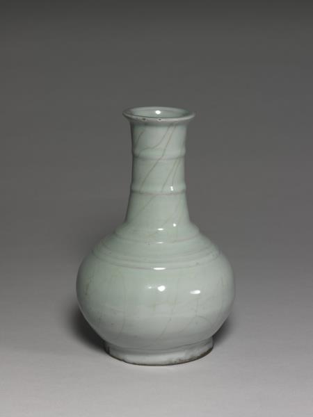 官窯 青瓷弦紋瓶