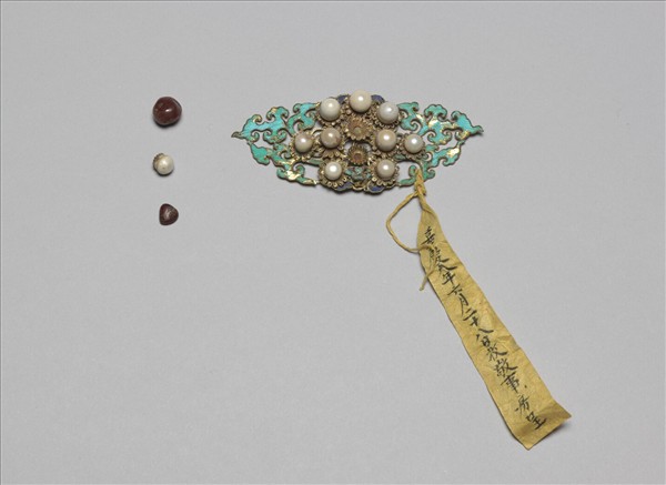 銀鍍金流雲菊花結子