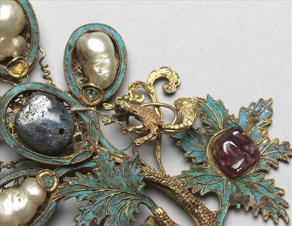 銀鍍金松鼠葡萄簪首