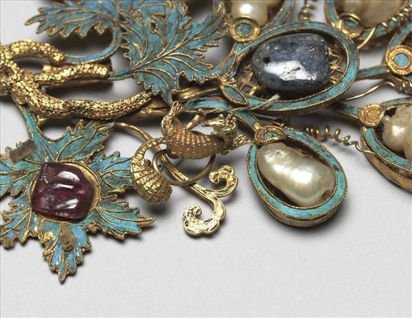 銀鍍金松鼠葡萄簪首